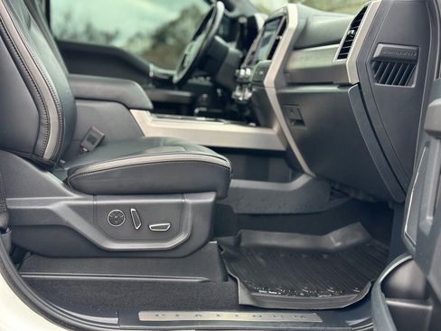 Certified 2022 Ford F350 Platinum w/ FX4 Off-Road Package image 24