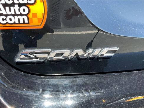 Used 2020 Chevrolet Sonic LT FWD image 29
