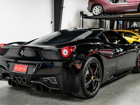 Used 2012 Ferrari 458 Italia Coupe image 8