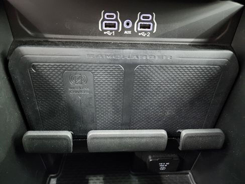 Used 2025 RAM 1500 Big Horn AWD/4WD image 54