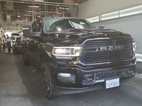Used 2023 RAM 3500 Laramie AWD/4WD image 2