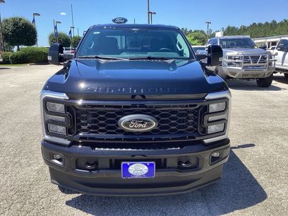 New 2026 Ford F250 Lariat w/ Black Appearance Package