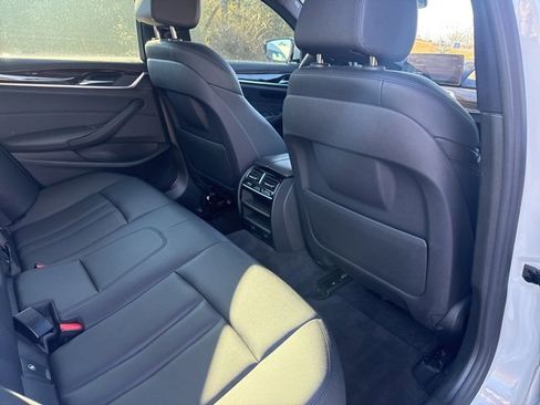 Used 2018 BMW 530i xDrive 530i xDrive image 24