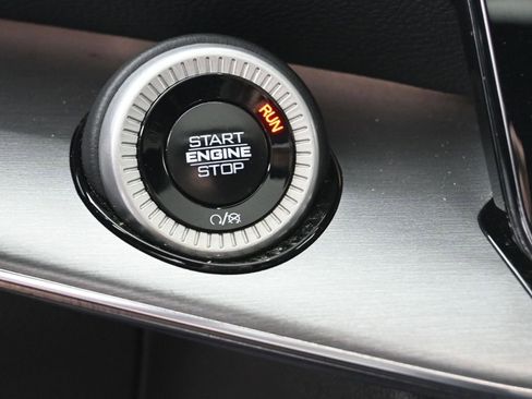 Used 2024 Jeep Wagoneer Series II AWD/4WD image 25