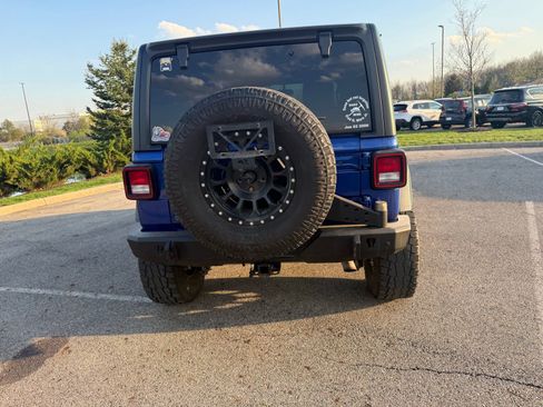 Used 2020 Jeep Wrangler Unlimited Sport image 6