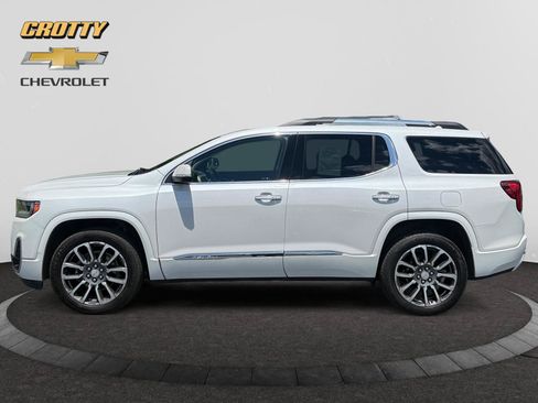 Used 2022 GMC Acadia Denali w/ Denali Ultimate Package AWD/4WD image 2
