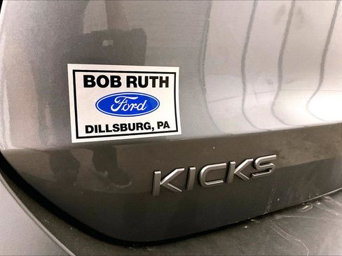 Used 2025 Nissan Kicks SV image 13