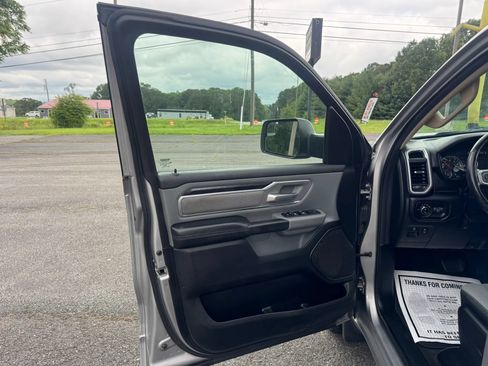 Used 2019 RAM 1500 Big Horn AWD/4WD image 17