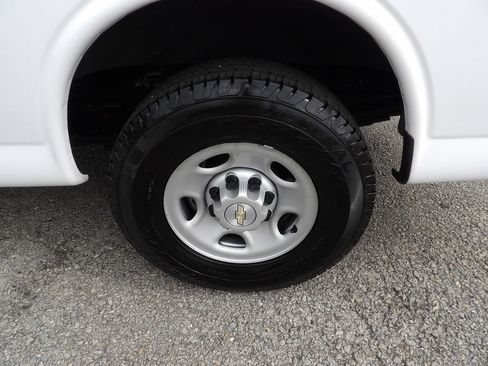 Used 2020 Chevrolet Express 2500 w/ Driver Convenience Package RWD image 49