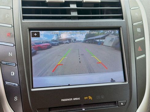 Used 2019 Lincoln MKC Premiere FWD image 14