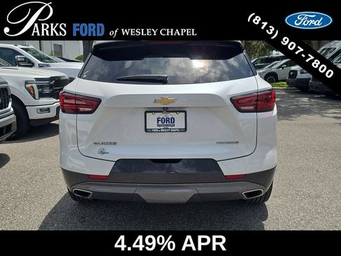 Used 2024 Chevrolet Blazer Premier w/ Enhanced Convenience Package FWD image 5