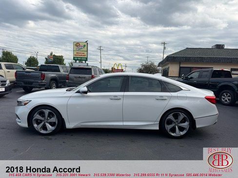 Used 2018 Honda Accord Touring image 4