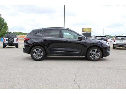 Used 2024 Ford Escape ST-Line w/ Tech Pack #1 FWD image 6