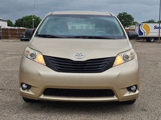 Used 2012 Toyota Sienna FWD video 2