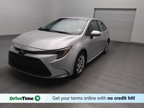 Used 2024 Toyota Corolla LE image 1