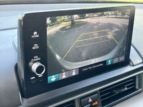 Used 2024 Honda Pilot EX-L image 18