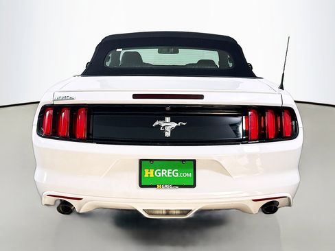 Used 2016 Ford Mustang Convertible w/ Equipment Group 051A image 8
