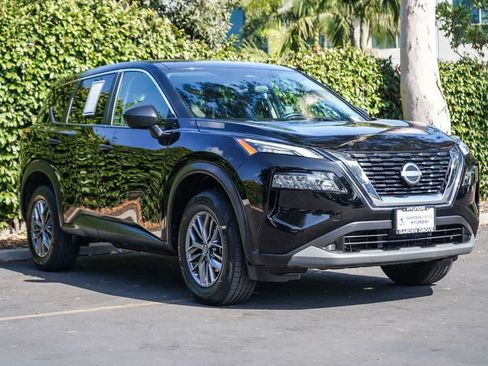 Used 2023 Nissan Rogue S AWD/4WD image 3