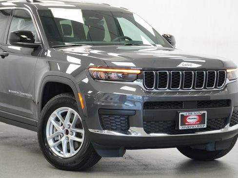 Certified 2025 Jeep Grand Cherokee L Laredo AWD/4WD image 3