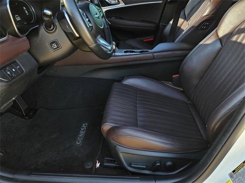 Used 2022 Genesis G70 2.0T w/ Prestige Package image 18