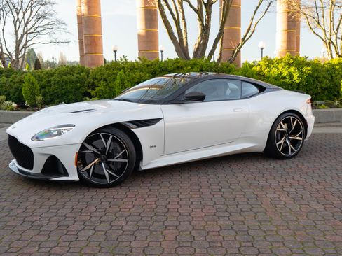 Used 2019 Aston Martin DBS Superleggera image 37