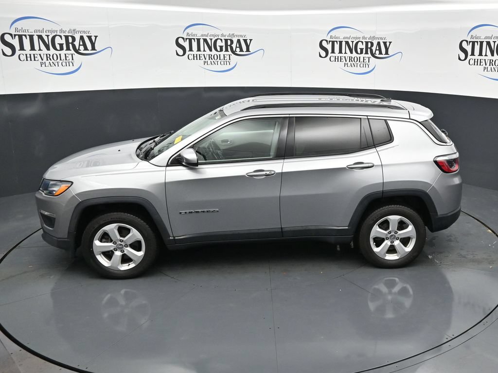 Used 2020 Jeep Compass Latitude w/ Popular Equipment Group AWD/4WD image 21