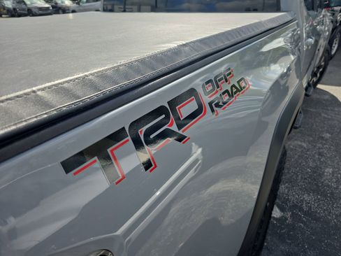 Used 2020 Toyota Tacoma TRD Off-Road image 5