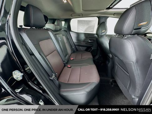 New 2026 Nissan Kicks SR w/ SR Premium Package FWD image 26