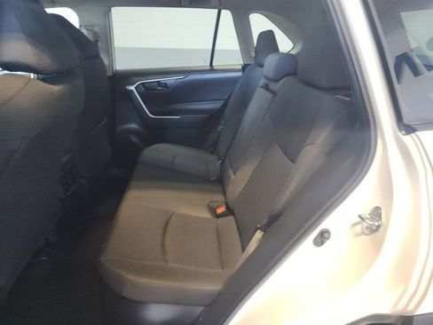Used 2025 Toyota RAV4 LE AWD/4WD image 10