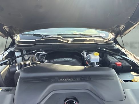 Used 2025 RAM 2500 Big Horn AWD/4WD image 27