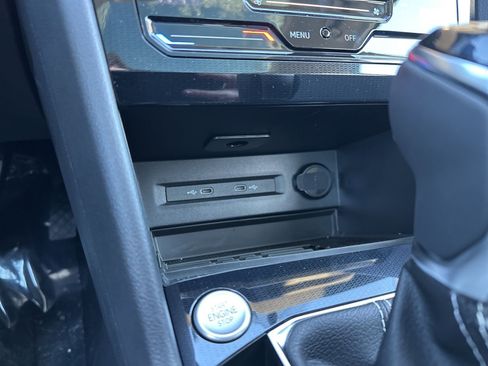 New 2026 Volkswagen Taos SE AWD/4WD image 46