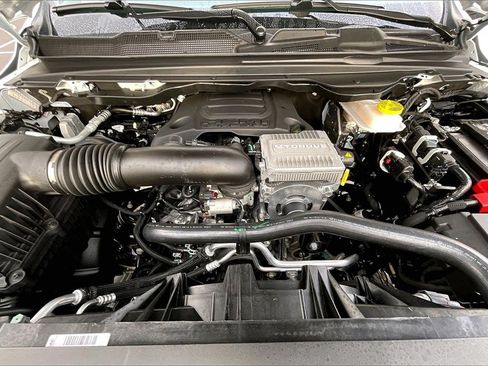 New 2026 RAM 1500 4x4 Crew Cab image 11