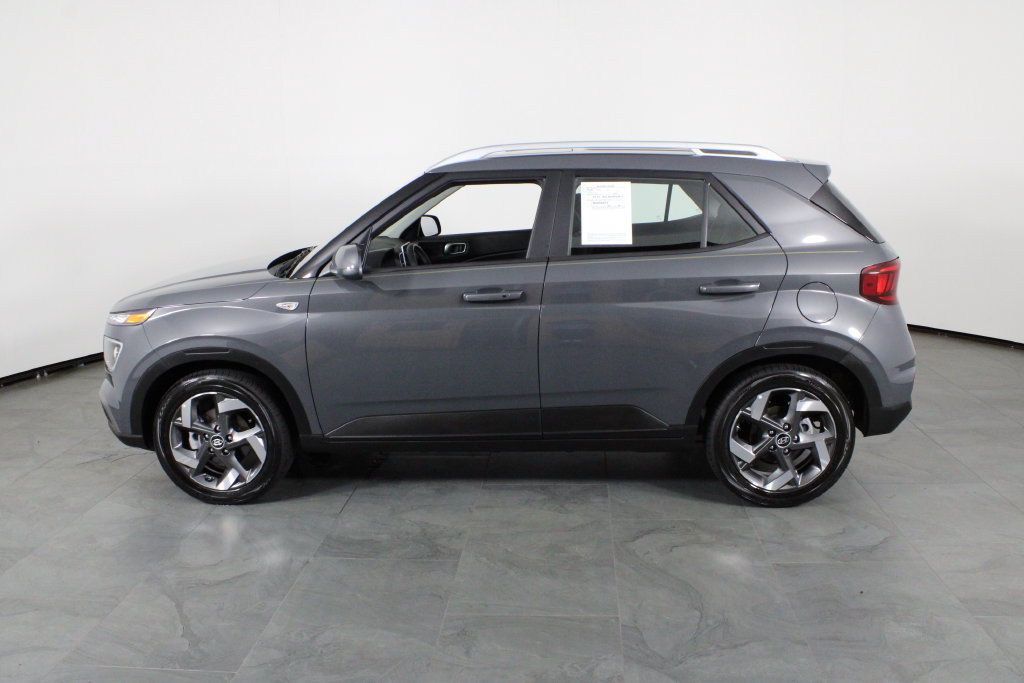 Certified 2026 Hyundai Venue SEL FWD image 14