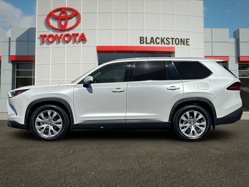 Certified 2026 Toyota Grand Highlander AWD image 6