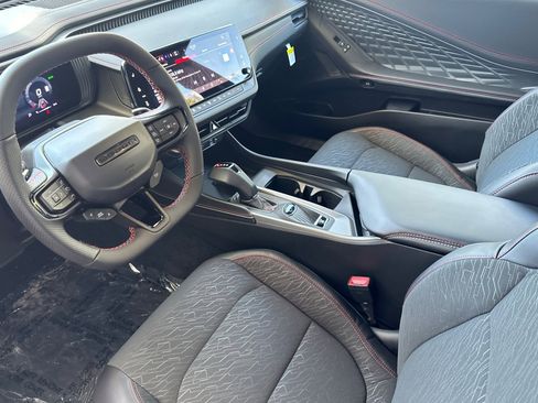 New 2025 Dodge Charger R/T w/ Quick Order Package 25M R/T image 9