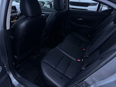 Used 2023 Nissan Sentra SR w/ SR Premium Package image 17