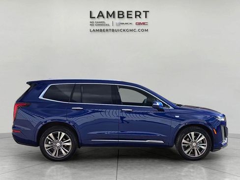 Used 2025 Cadillac XT6 Premium Luxury image 5