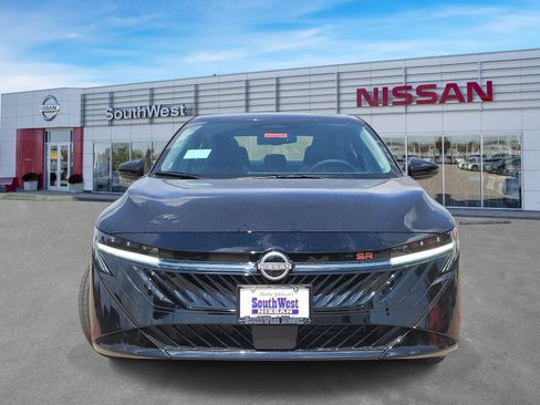 New 2027 Nissan Sentra SR w/ SR Premium Package FWD image 2