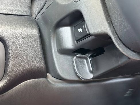 Used 2024 RAM 2500 Laramie AWD/4WD image 44