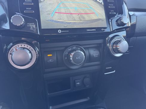 Certified 2022 Toyota 4Runner TRD Off-Road Premium w/ Moonroof Package image 26