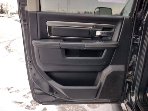 Used 2015 RAM 1500 Sport w/ Black Ram 1500 Sport Group image 21