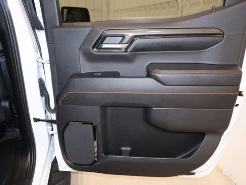Used 2023 GMC Sierra 1500 AT4 w/ AT4 Preferred Package image 19