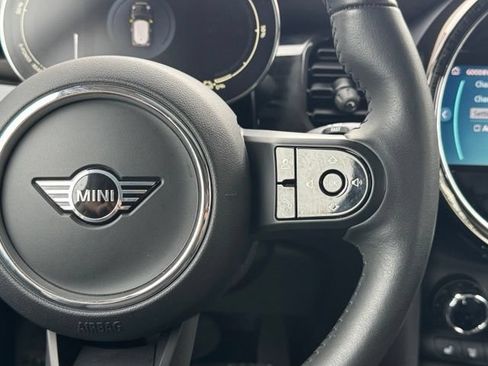 Certified 2024 MINI Cooper SE FWD image 22