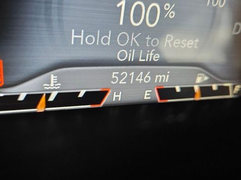 Used 2022 Jeep Cherokee Limited image 32