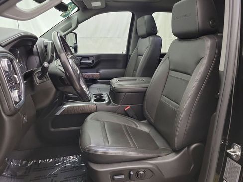 Certified 2022 GMC Sierra 2500 Denali w/ Denali Ultimate Package image 8