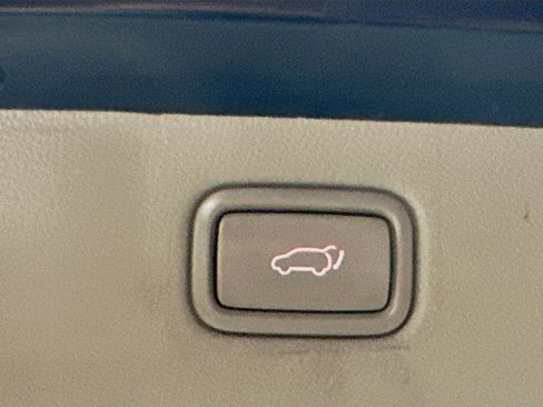 Used 2016 Kia Sedona EX FWD image 29