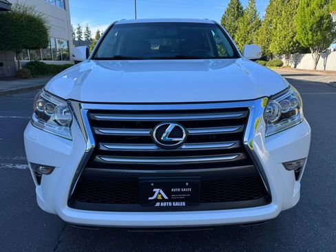 Used 2016 Lexus GX 460 w/ Premium Package AWD/4WD image 3