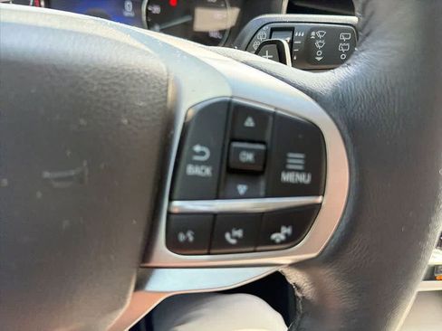 Used 2021 Ford Explorer XLT w/ Equipment Group 202A AWD/4WD image 24