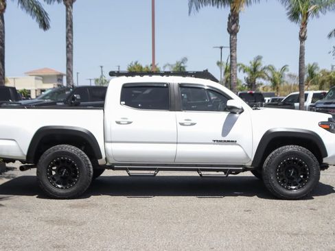 Used 2021 Toyota Tacoma 4x4 Double Cab image 10