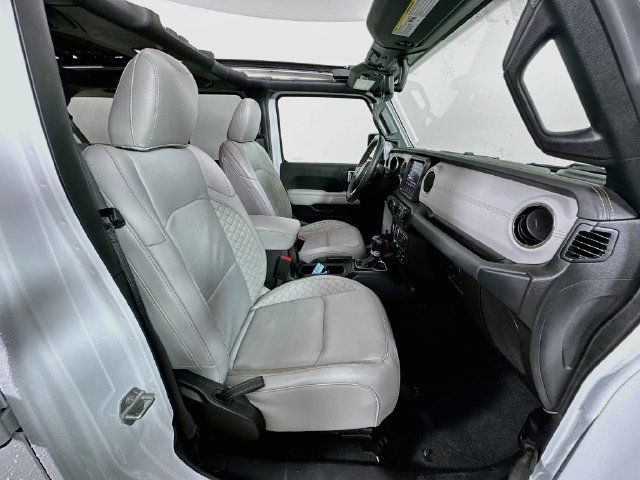 Used 2023 Jeep Wrangler Unlimited Sahara AWD/4WD image 30